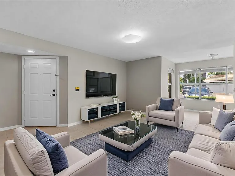 5116 Conroy Rd #15 — Photo 13