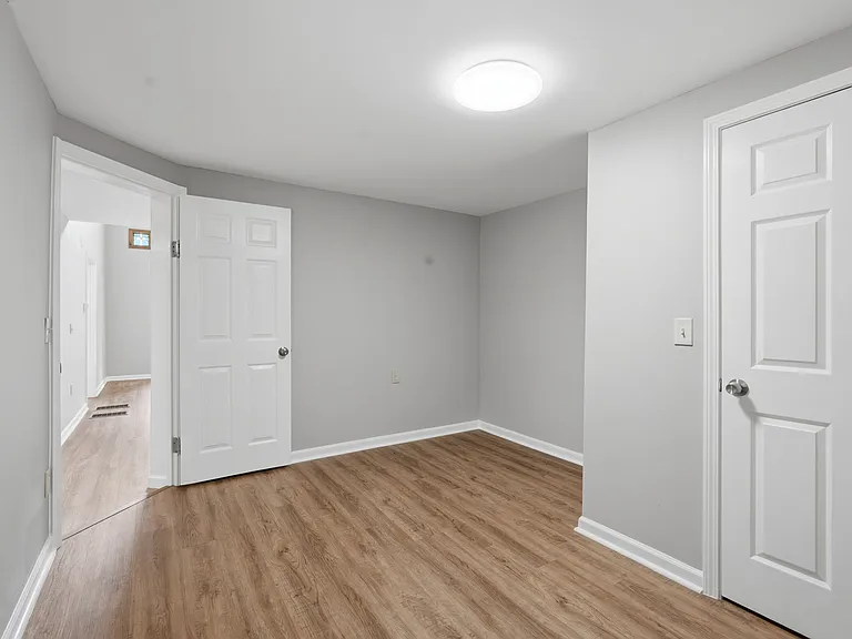 7134 Williams Rd — Photo 12