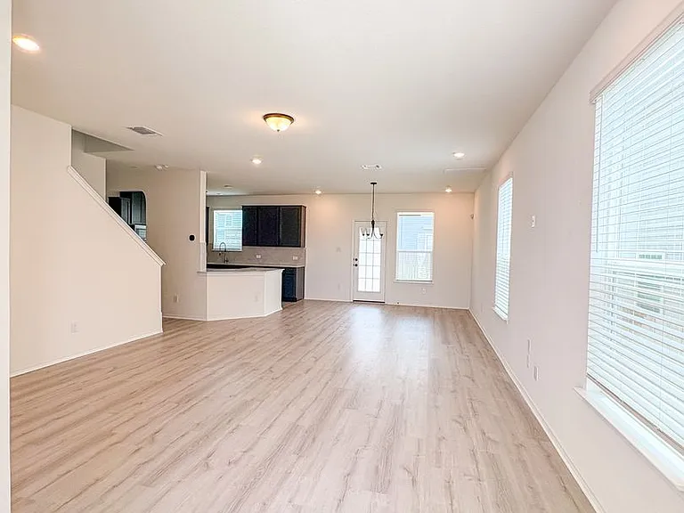 229 Barbary Coast Ln — Photo 3