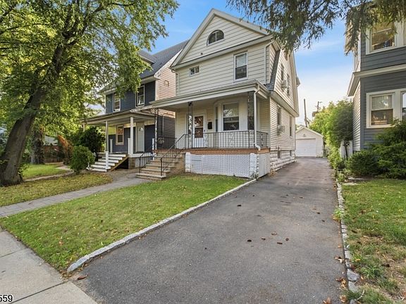 2nd image of 157 Ward Pl