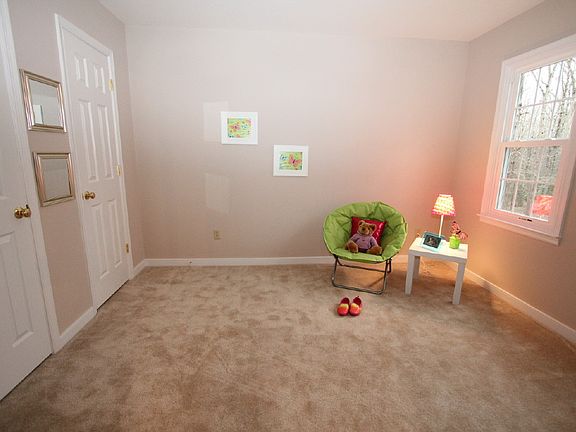 3rd image of 3235 Jefferson Woods Ct