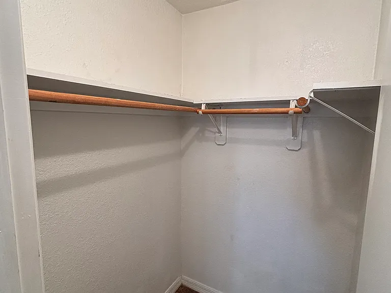 Polaris Apartments — Photo 8