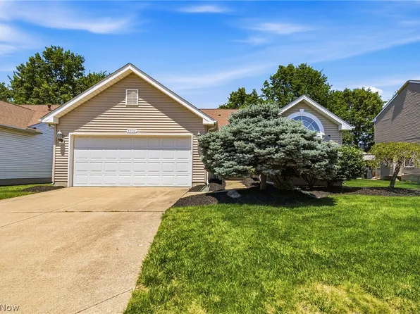 4956 Windsford Cir, North Ridgeville, OH 44039