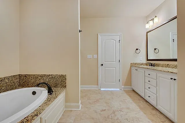15326 Jen Lee Dr — Photo 4