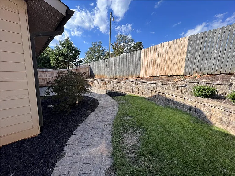 252 Lee Ln — Photo 8