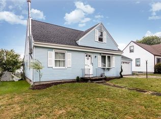 75 Briarhill Dr, West Seneca, NY