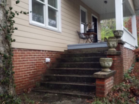 5th image of 403 Rosewood St