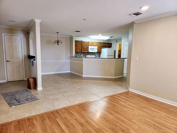 5th image of 7323 Snowden Rd APT 3307