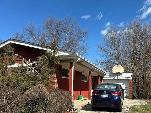2nd image of 9637 Kildare Ave