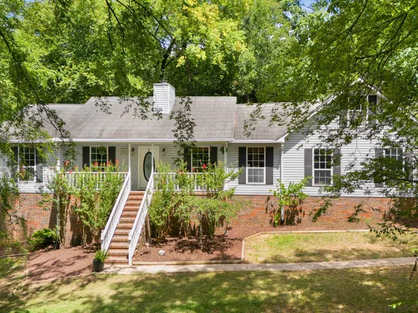 1245 Hartsfield Dr, Columbia, TN 38401