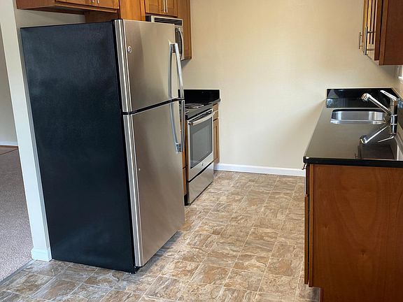 3rd image of 744 Coleman Ave #744R
