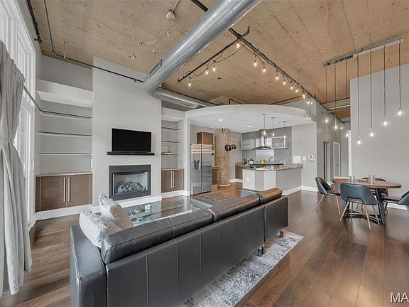 2nd image of 4100 Forest Park Ave #214