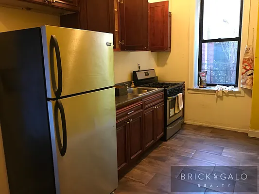 Rented by BRICK & GALO REALTY CORP | media 6