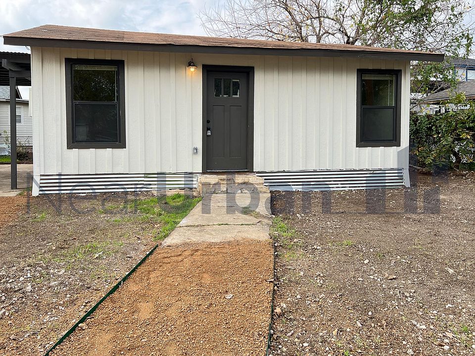1st image of 401 Drake Ave #2
