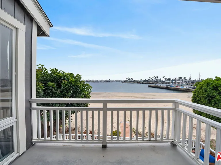6819 E Ocean Blvd — Photo 36