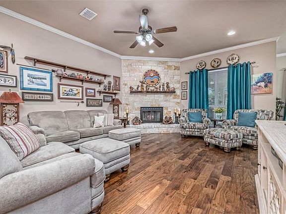 4th image of 3001 Pueblo Dr
