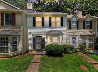 5582 Stonington Trace Pkwy, Stone Mountain, GA 30087