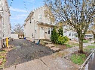 51 Center St, Somerville, NJ 08876