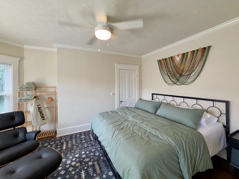 606 Front St — Photo 18