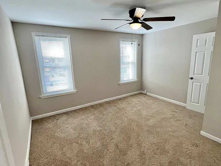 728 Saville Ave — Photo 7