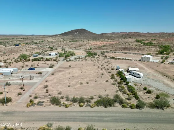 27447 Rayder Ave, Bouse, AZ 85325