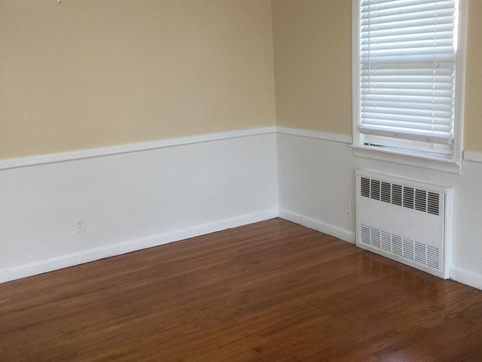 2nd image of 127-18 Cronston Ave #2