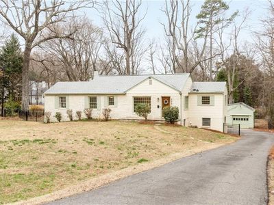 508 S Westview Dr, Winston Salem, NC, 27103