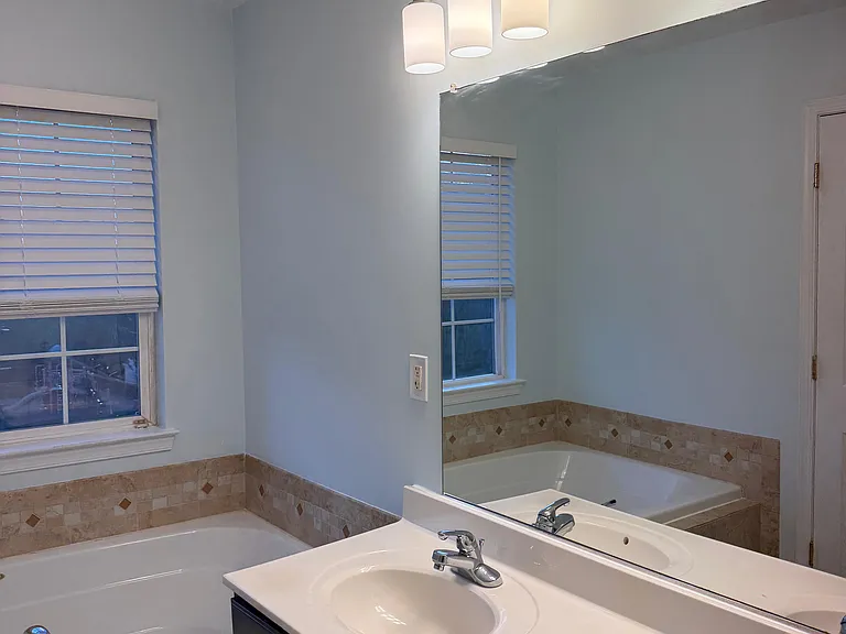 206 Raynar Ct — Photo 34