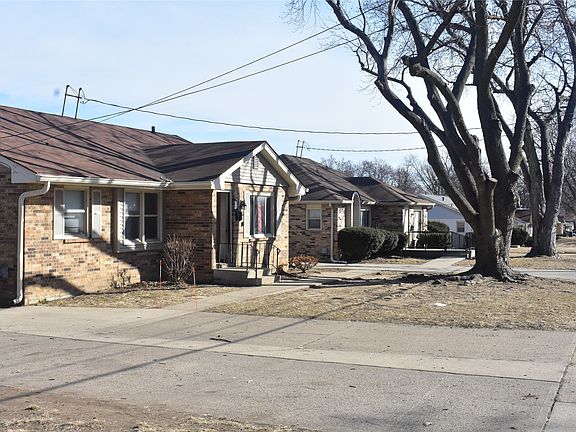 4th image of 2741 Boston Ave