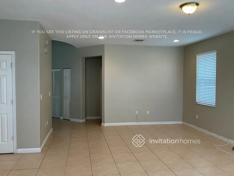 2515 Glendale Dr — Photo 2