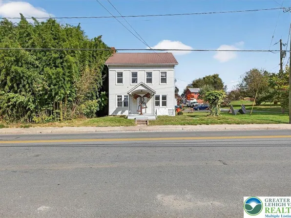 87 N Main St, York New Salem, PA 17371