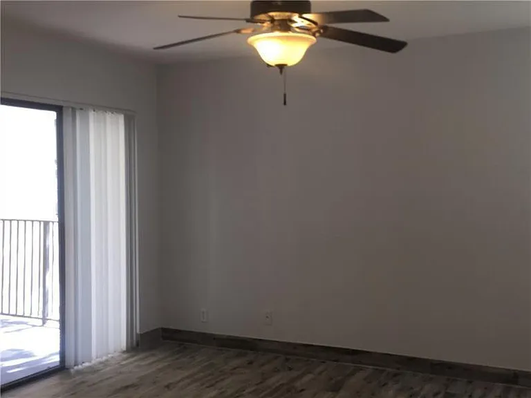 10131 W Sunrise Blvd #206 — Photo 6
