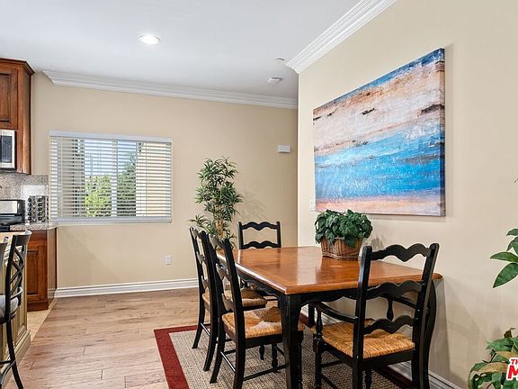 5th image of 5053 W 109th St Unit 5