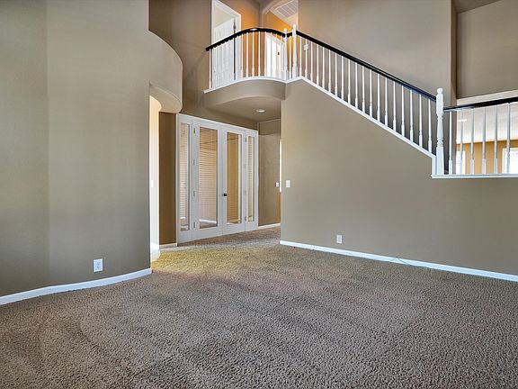 5th image of 5327 Brookfield Cir