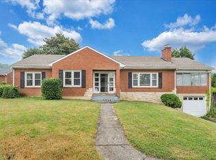 8435 Belle Haven Rd, Roanoke, VA 24019