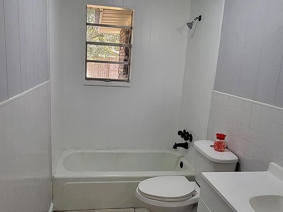 4th image of 17184 Fenton Dedeaux Rd