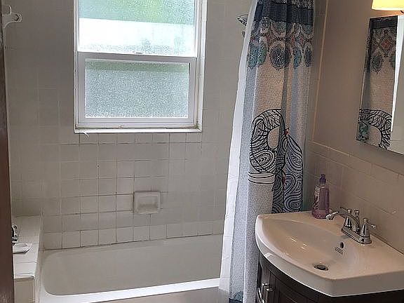 Guest bath