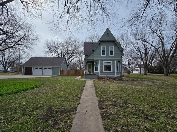 400 Kingsbury St, Gayville, SD 57031