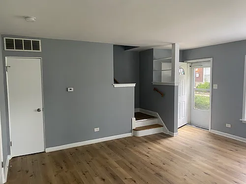 1338 Wentworth Ave #1 Photo 1