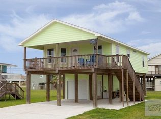4033 Hardin Dr, Galveston, TX 77554