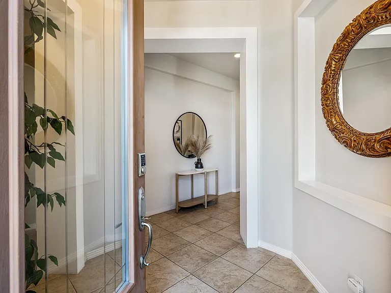 Serenity Ave — Photo 8