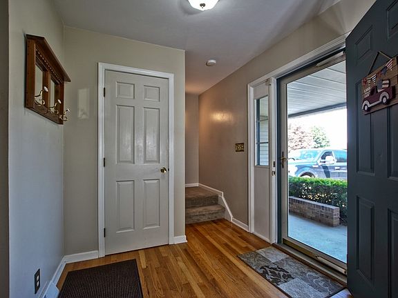 2nd image of 54213 Old Mill Dr