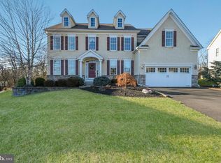 2010 Ballantine Ln, Warrington, PA 18976