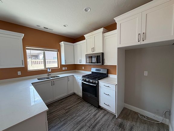 5th image of 1549 Northfield Rd #3