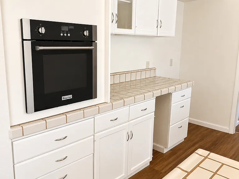 2505 Greenwood Ave — Photo 4