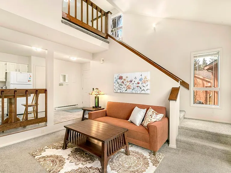 1040 Driftwood Dr — Photo 11