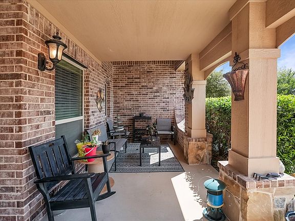 3rd image of 4332 Sweet Clover Ln
