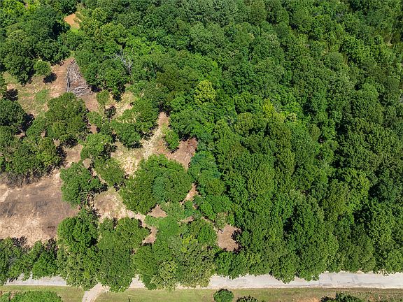 2nd image of 34295 W Basin Rd
