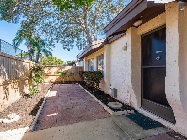 2095 Sunset Point Rd APT 1601, Clearwater, FL 33765