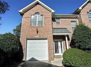 4632 Hunter Crest Ln, Charlotte, NC 28209